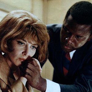 Fotoğraf Gecenin Sıcağında