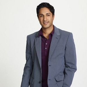 Fotoğraf Maulik Pancholy