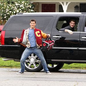 Fotoğraf Suburgatory