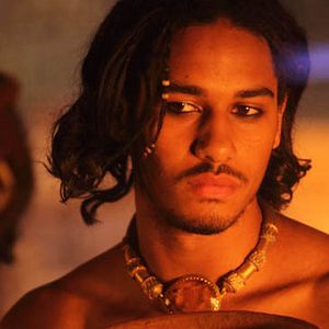 Fotoğraf Elliot Knight