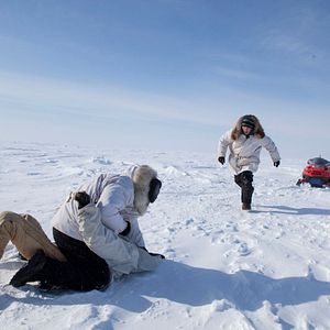 Fotoğraf Andrew Okpeaha MacLean