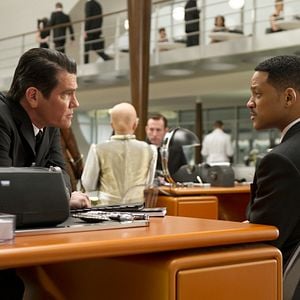 Fotoğraf Siyah Giyen Adamlar 3