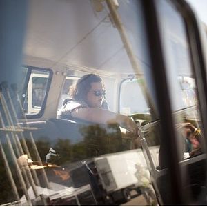 Fotoğraf October Baby