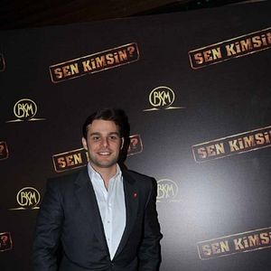 Fotoğraf Sen Kimsin?