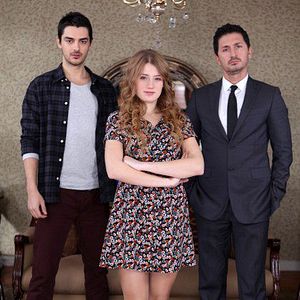 Fotoğraf Eve Düşen Yıldırım