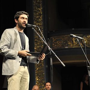 Fotoğraf Tepenin Ardı