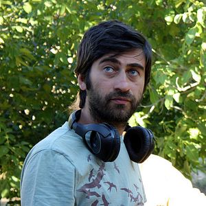 Fotoğraf Tepenin Ardı