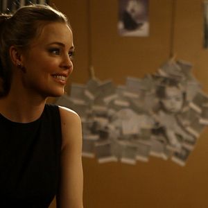 Fotoğraf Between Us