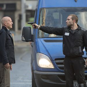 Fotoğraf Zor Ölüm : Ölmek İçin Güzel Bir Gün