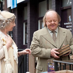 Fotoğraf Uzun Boylu Esmer Adam