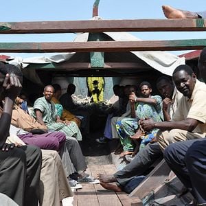 Fotoğraf Oyma Kayık