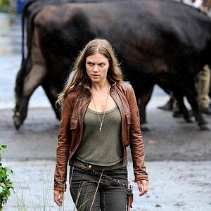 Fotoğraf Tracy Spiridakos