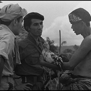 Fotoğraf Lewat Djam Malam