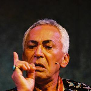 Fotoğraf George Henare