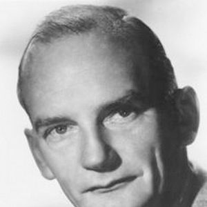 Fotoğraf Millard Mitchell