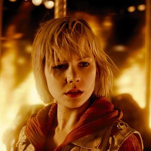 Fotoğraf Adelaide Clemens