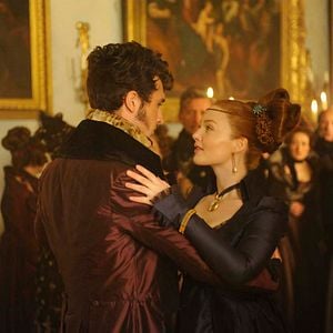 Fotoğraf Holliday Grainger