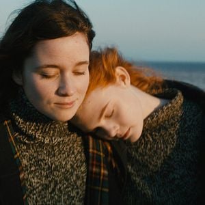 Fotoğraf Alice Englert