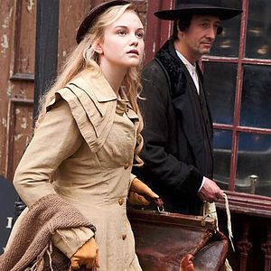 Fotoğraf Joanna Vanderham