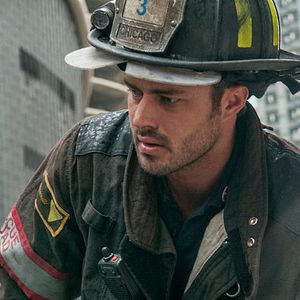 Fotoğraf Taylor Kinney