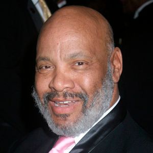 Fotoğraf James Avery