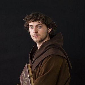 Fotoğraf George Blagden