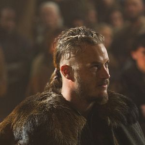 Fotoğraf Travis Fimmel