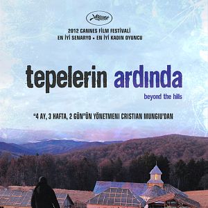 Fotoğraf Tepelerin Ardında