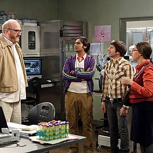 Fotoğraf Simon Helberg