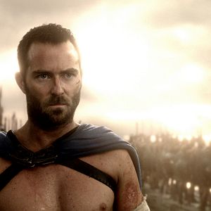Fotoğraf Sullivan Stapleton