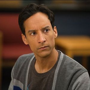 Fotoğraf Danny Pudi