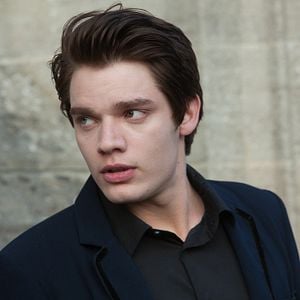 Fotoğraf Dominic Sherwood