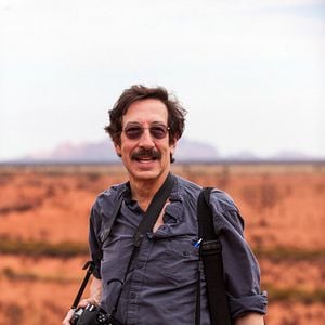 Fotoğraf Çöldeki İzler