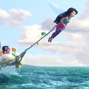 Fotoğraf Tinker Bell ve Korsan Peri