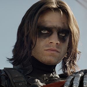 Fotoğraf Kaptan Amerika: Kış Askeri