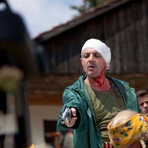 Fotoğraf Sağ Salim 2: Sil Baştan