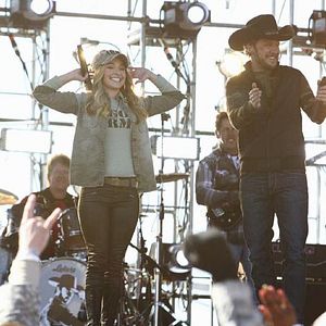 Fotoğraf Will Chase