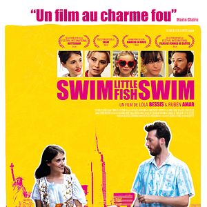 Fotoğraf Swim Little Fish Swim