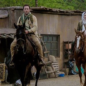 Fotoğraf Alex O'Loughlin