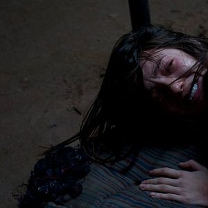 Fotoğraf Mezarına Tüküreceğim 2