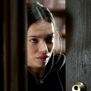 Fotoğraf Mezarına Tüküreceğim 2