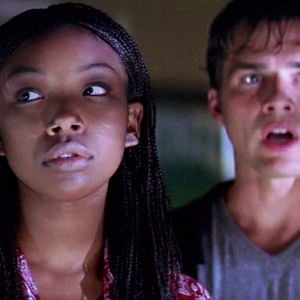 Fotoğraf Ne Yaptığını Hala Biliyorum