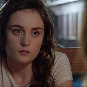 Fotoğraf Grace Victoria Cox