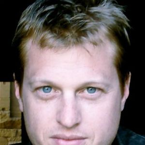 Fotoğraf Adam MacDonald