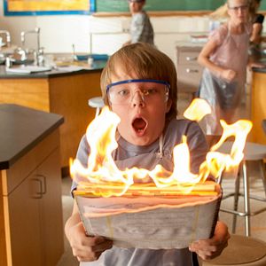 Fotoğraf Alexander ve Felaket, Korkunç, Berbat, Çok Kötü Bir Gün