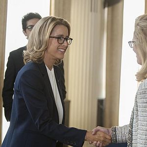 Fotoğraf Madam Secretary