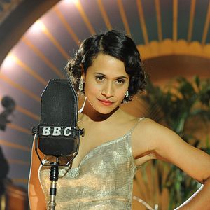 Fotoğraf Angel Coulby