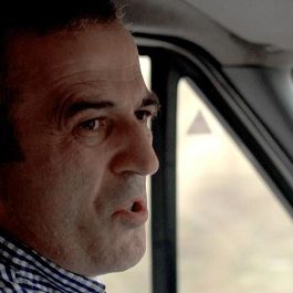 Fotoğraf Asfalt Çiçekleri