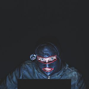 Fotoğraf Açık Pencereler