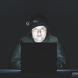 Fotoğraf Açık Pencereler